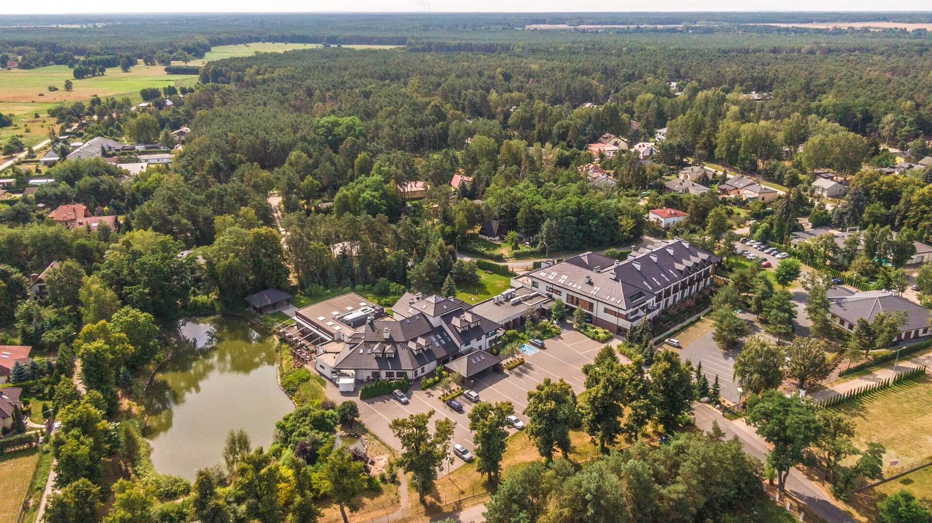 Kolumna Park*** Hotel & Restauracja – zdjęcie główne