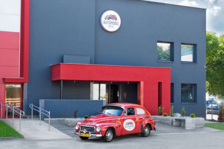 Automobil Hotel *** – miniatura 1