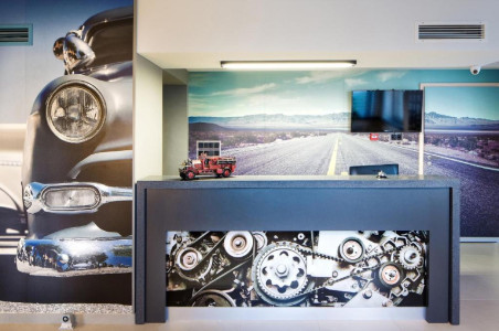 Automobil Hotel *** – miniatura 3