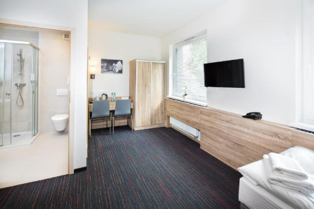 Automobil Hotel *** – miniatura 18