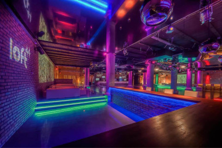Loft44 event club & art lounge