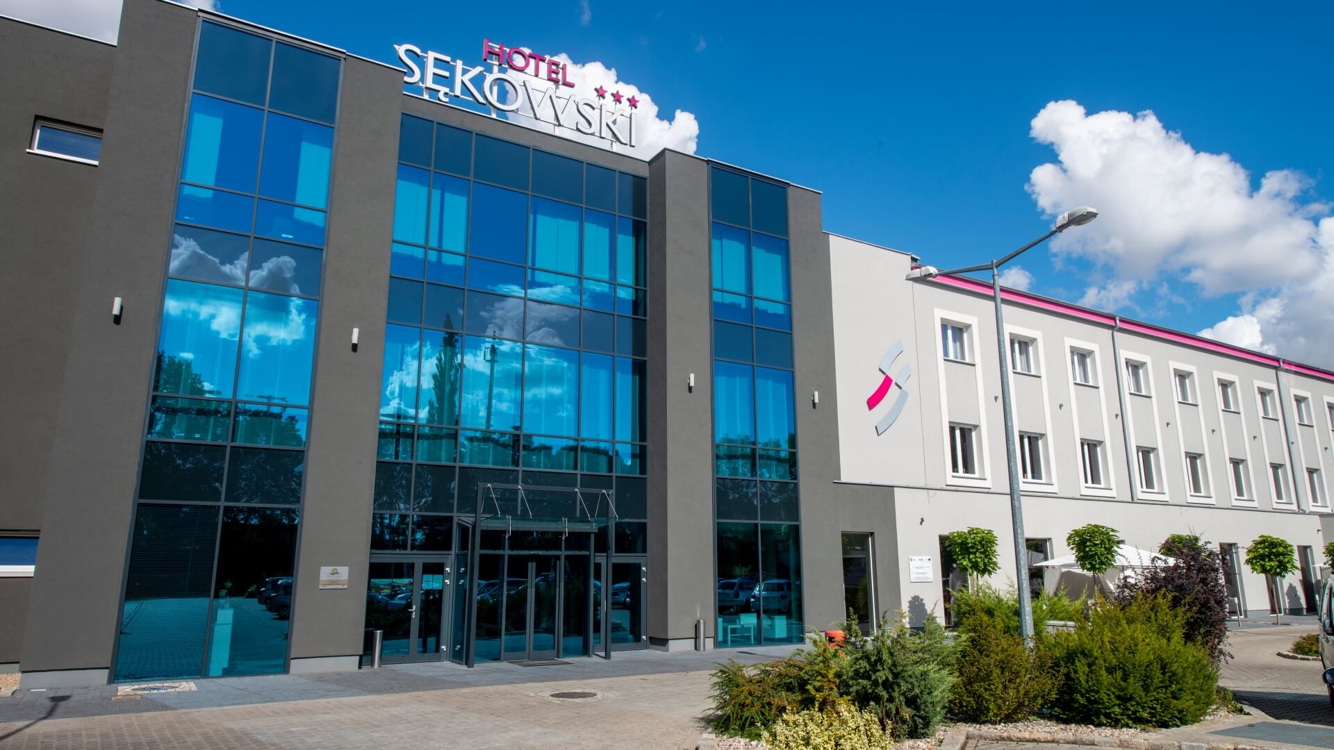 Hotel Sękowski – zdjęcie główne